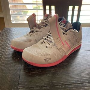 Women’s lifting shoes